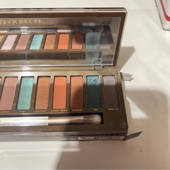 SPECIAL LISTING - Picture 12 of 16